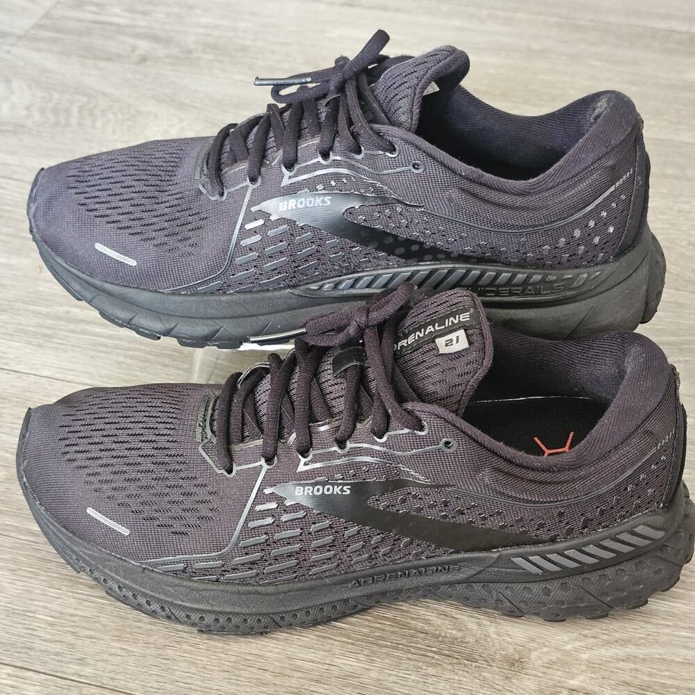 Brooks Women’s Size 9 Adrenaline 21 Running Walking Shoes Triple Black Read
